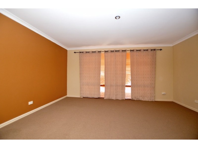 24 Nevis Lane, Canning Vale WA 6155