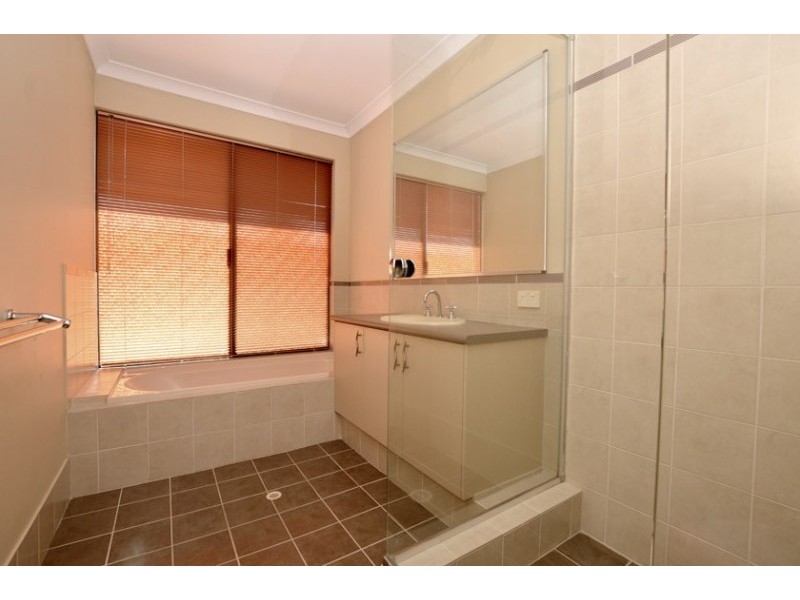 24 Nevis Lane, Canning Vale WA 6155