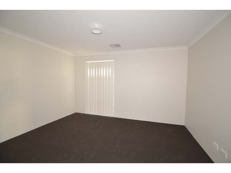 4 Vickers Road, Baldivis WA 6171