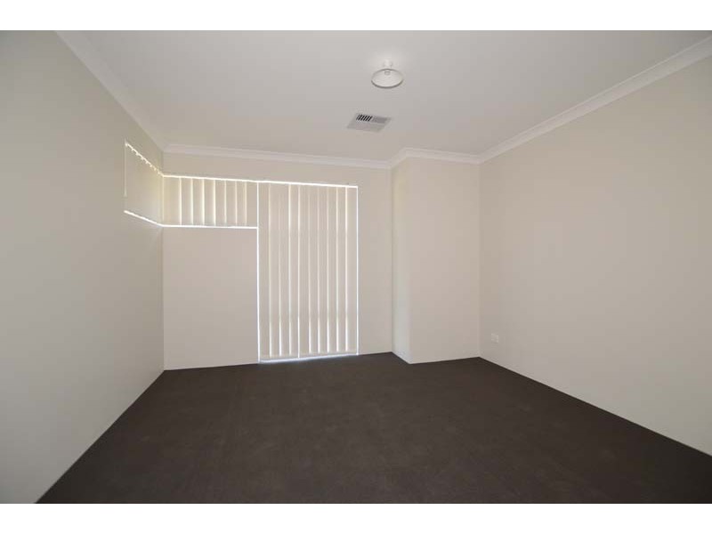 4 Vickers Road, Baldivis WA 6171
