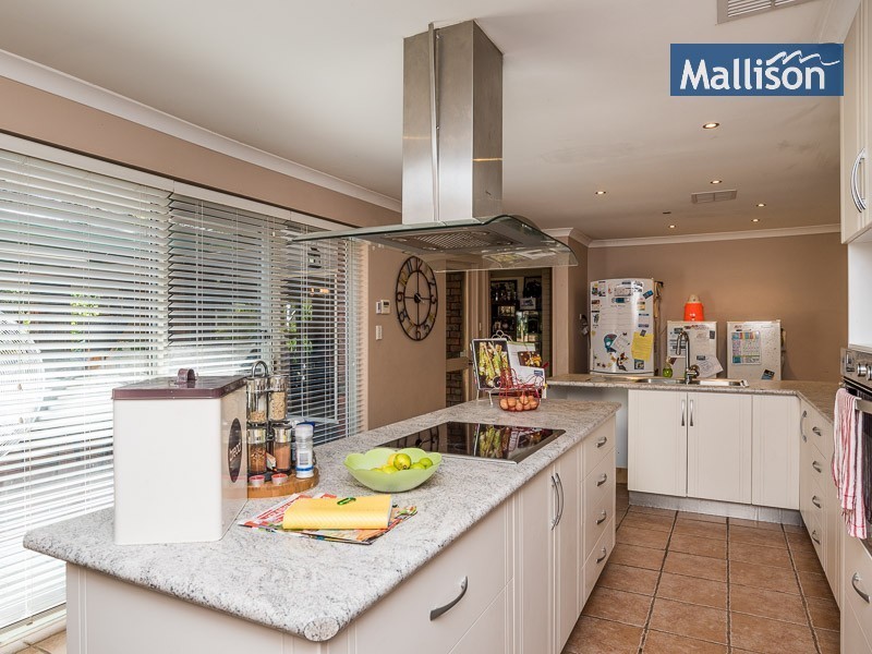 19 Coronet Court, Thornlie WA 6108