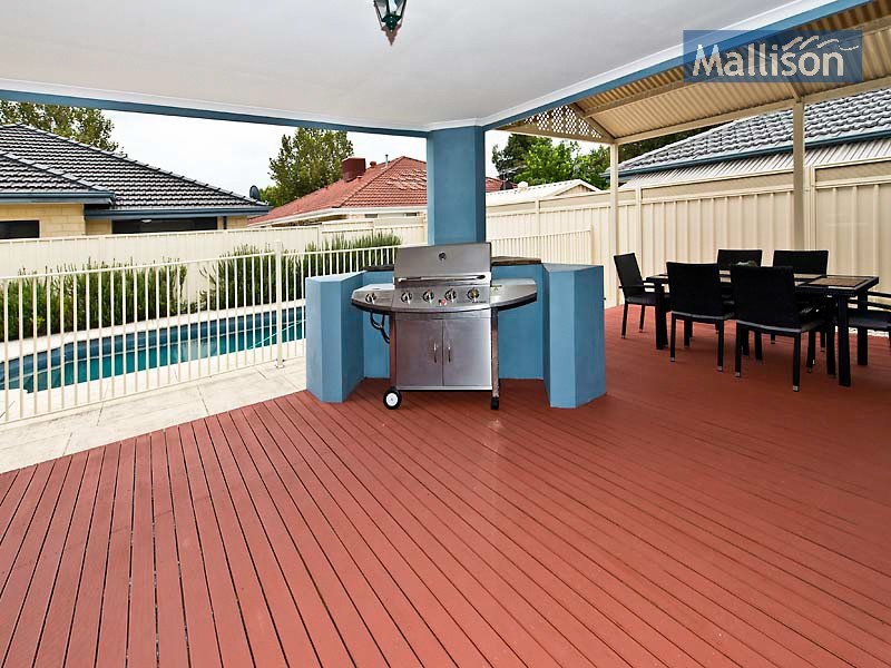 20 Dunbar Way, Canning Vale WA 6155