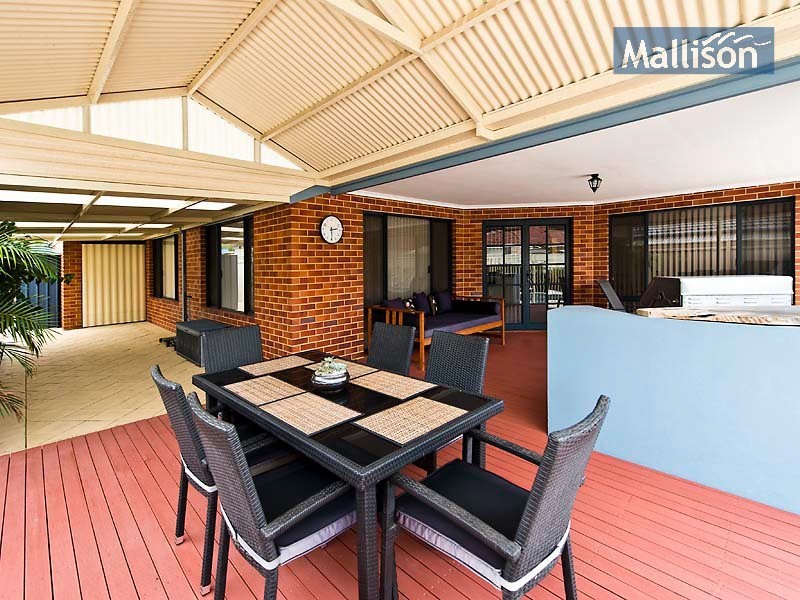 20 Dunbar Way, Canning Vale WA 6155