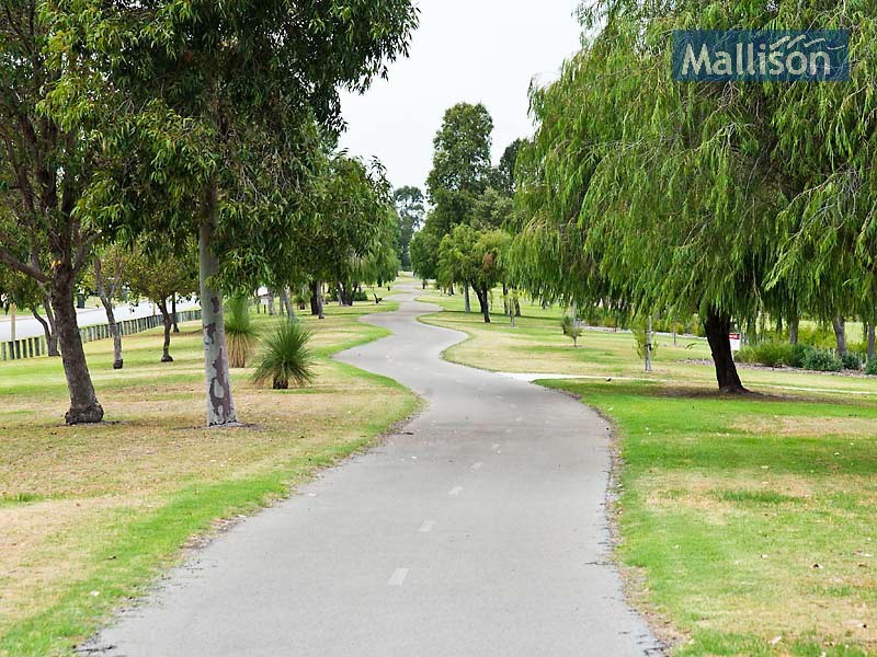 20 Dunbar Way, Canning Vale WA 6155