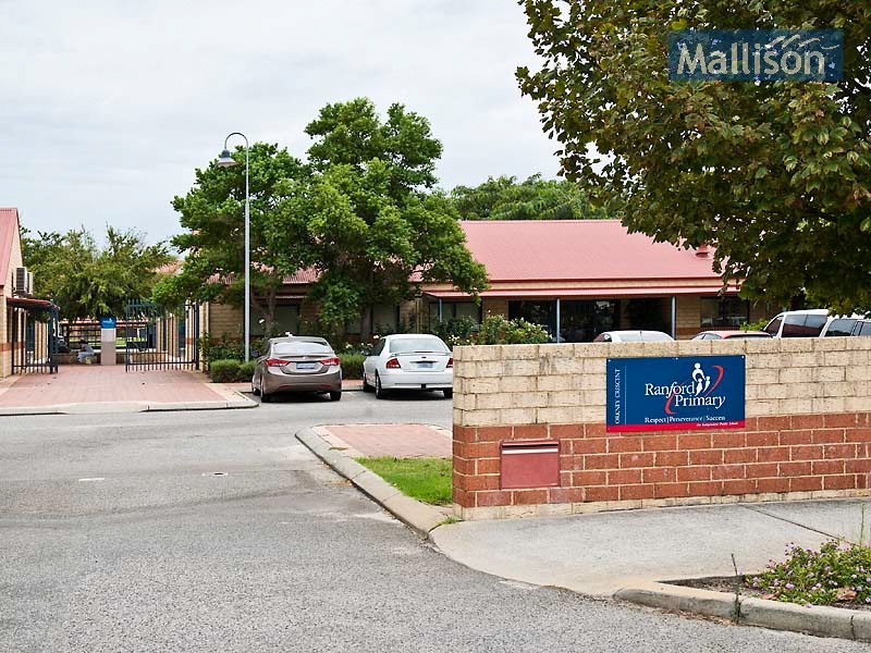 20 Dunbar Way, Canning Vale WA 6155