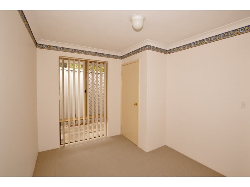 50 Jackson Avenue, Winthrop WA 6150