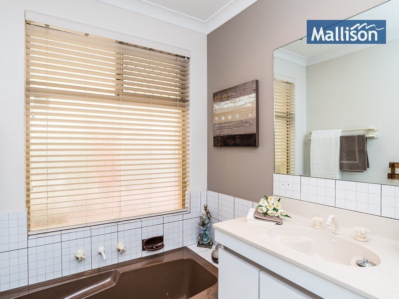 16 Breen Place, Bateman WA 6150