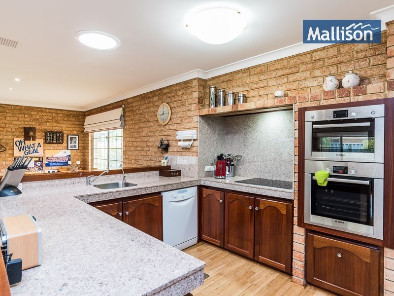 16 Breen Place, Bateman WA 6150