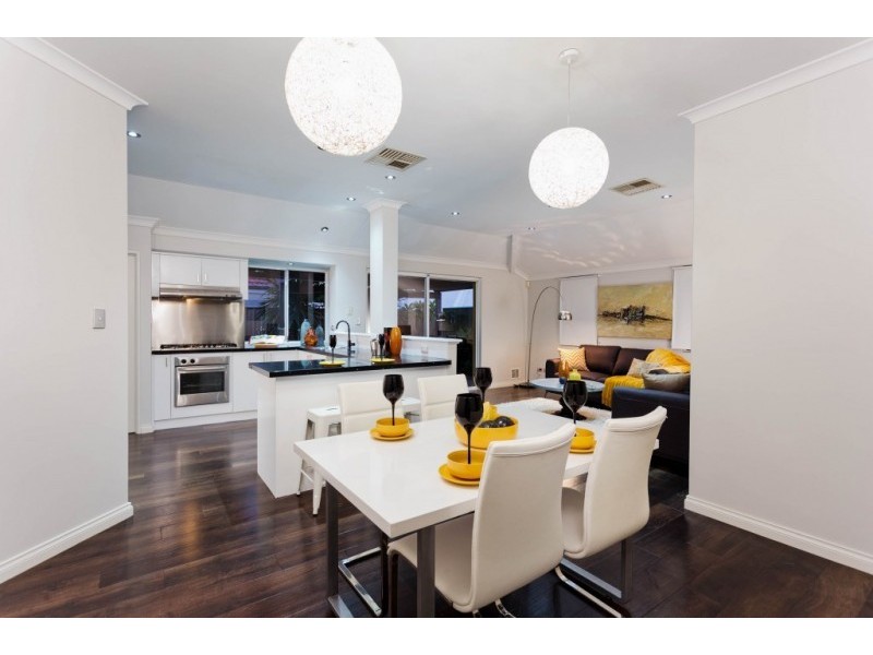 5/25 Ellesmere Circuit, Success WA 6164