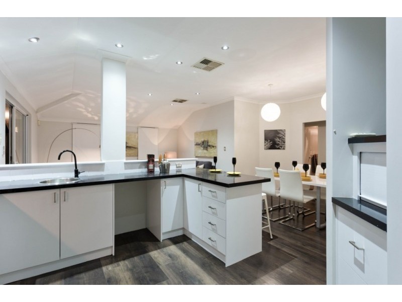 5/25 Ellesmere Circuit, Success WA 6164