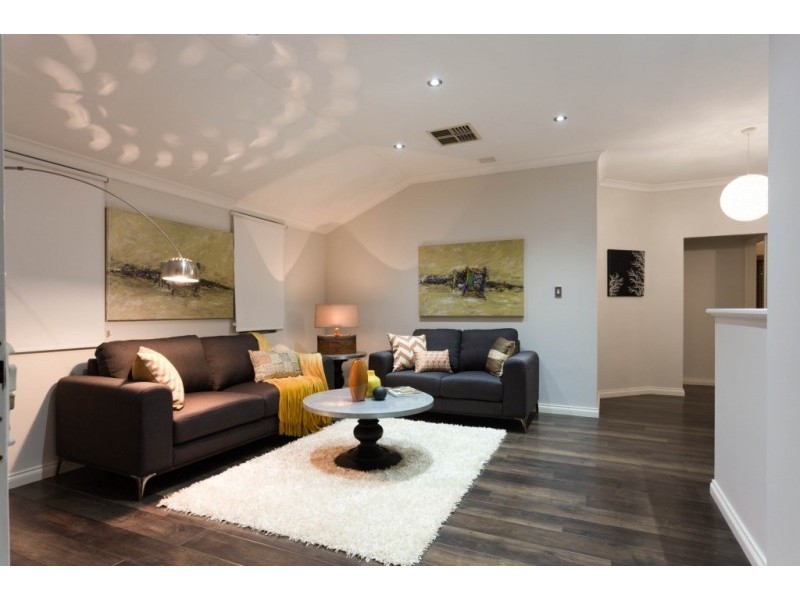 5/25 Ellesmere Circuit, Success WA 6164