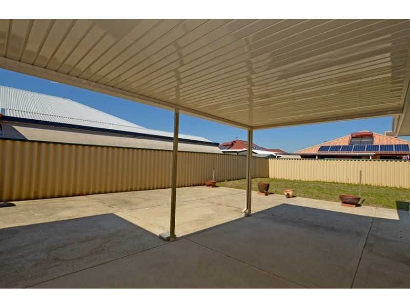 10 Freeling Road, Port Kennedy WA 6172