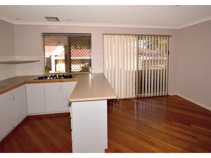 22/1-3 Stanbury Place, Kardinya WA 6163