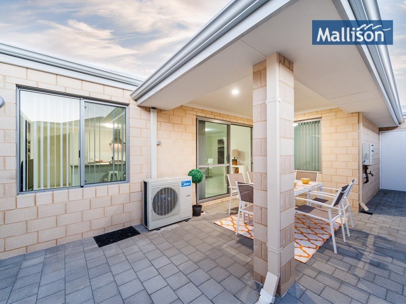 10B Terracina Parkway, Piara Waters WA 6112