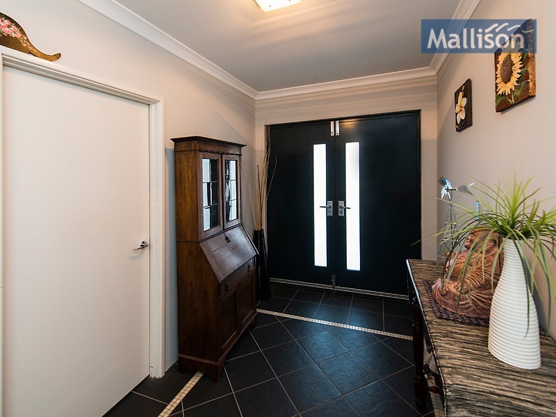 24 Admiralty Road, Canning Vale WA 6155