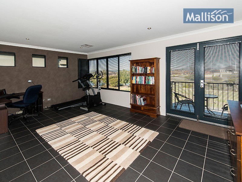 24 Admiralty Road, Canning Vale WA 6155