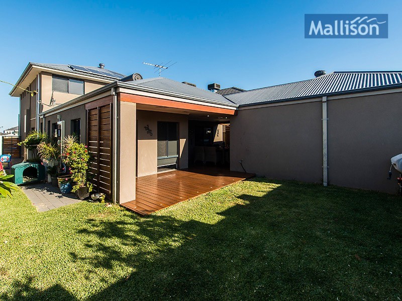 24 Admiralty Road, Canning Vale WA 6155
