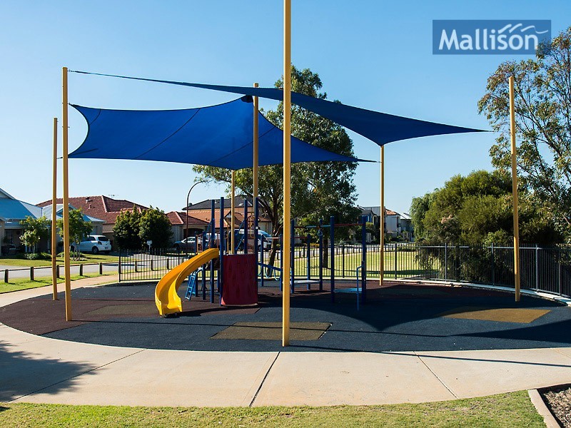 24 Admiralty Road, Canning Vale WA 6155