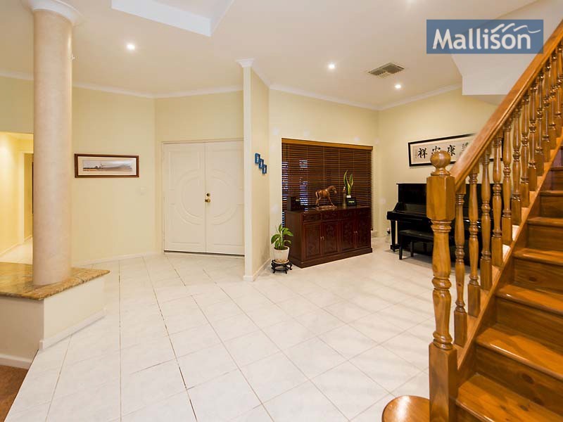 32 Burtonia Place, Canning Vale WA 6155