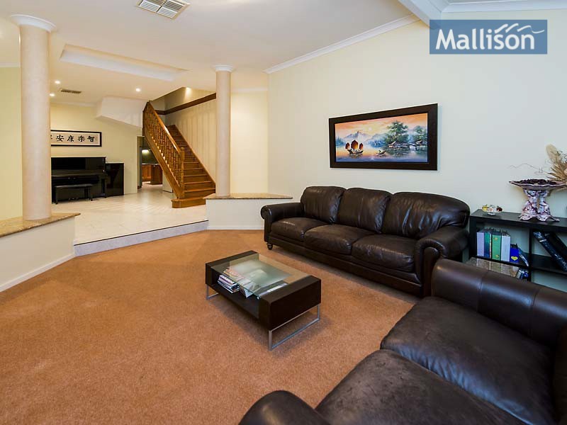 32 Burtonia Place, Canning Vale WA 6155