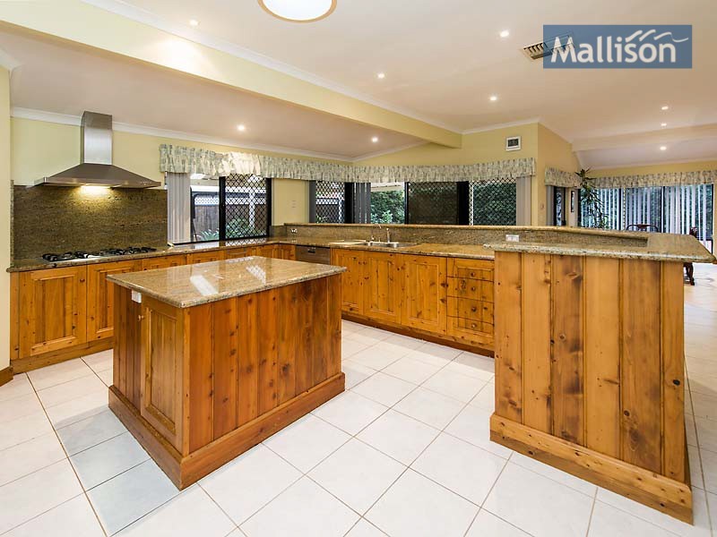 32 Burtonia Place, Canning Vale WA 6155