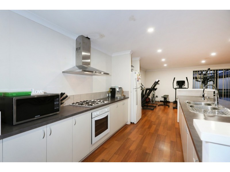 12 Dunsky Pass, Secret Harbour WA 6173