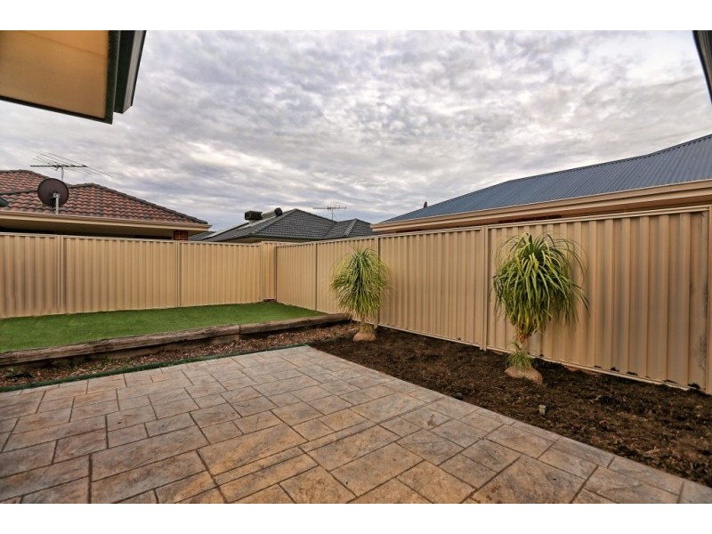 12 Dunsky Pass, Secret Harbour WA 6173