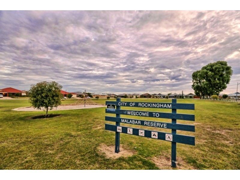 12 Dunsky Pass, Secret Harbour WA 6173