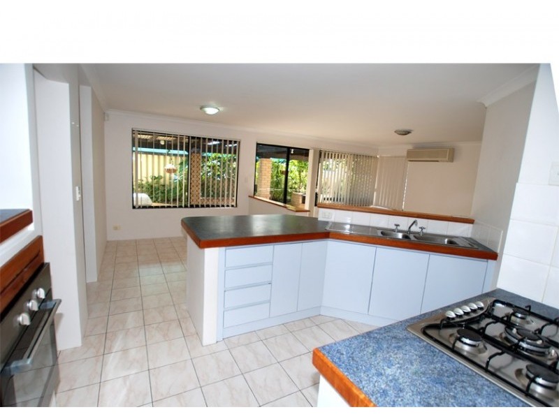 4 Silvereye Court, Beeliar WA 6164