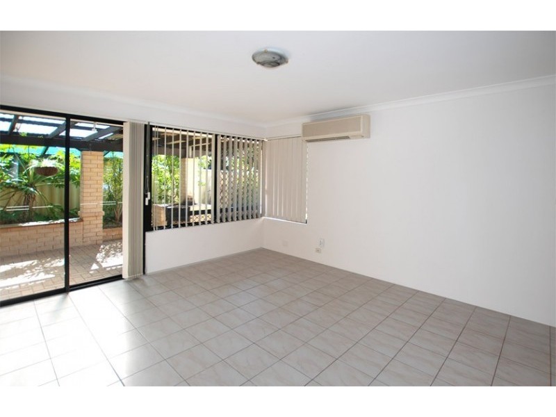 4 Silvereye Court, Beeliar WA 6164