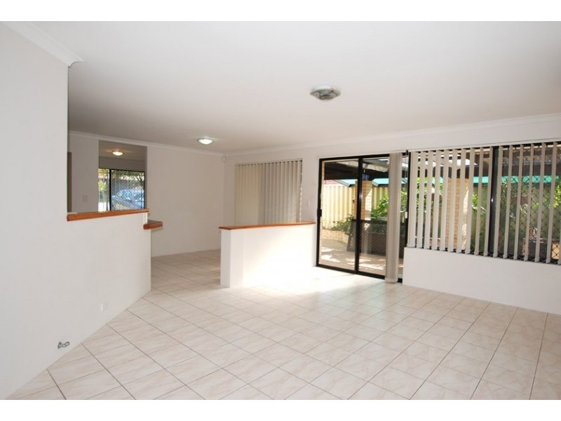 4 Silvereye Court, Beeliar WA 6164