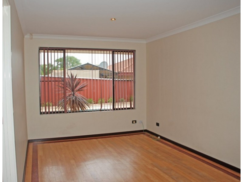 8 Wauhop Circle, Beeliar WA 6164