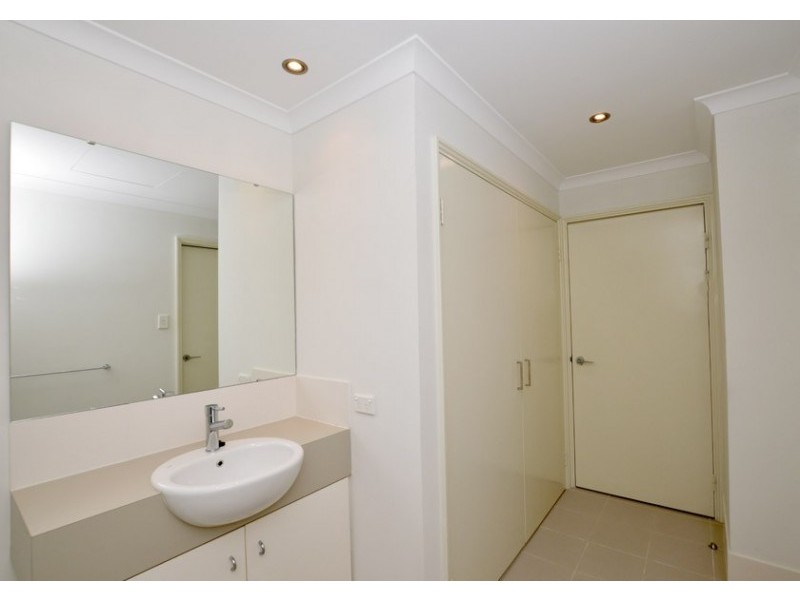 5/9 Linkage Avenue, Cockburn Central WA 6164