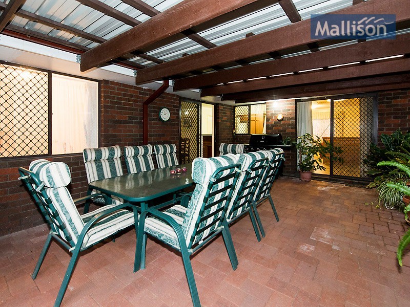 32 Shillington Way, Thornlie WA 6108