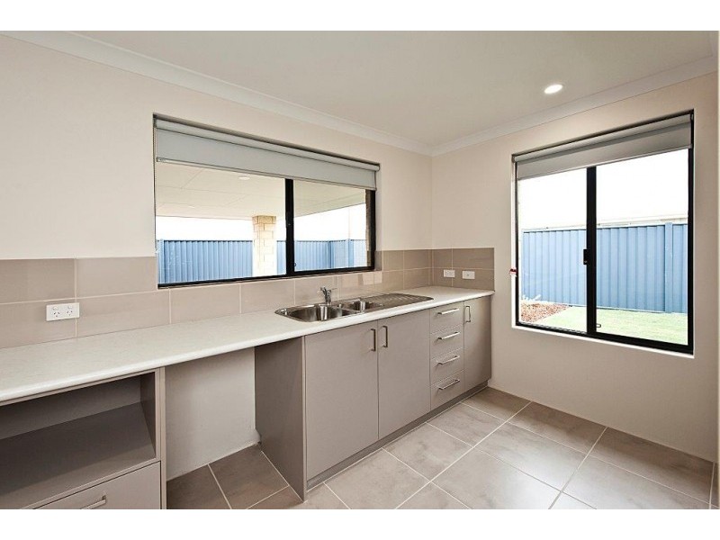 8 Benger Way, Baldivis WA 6171