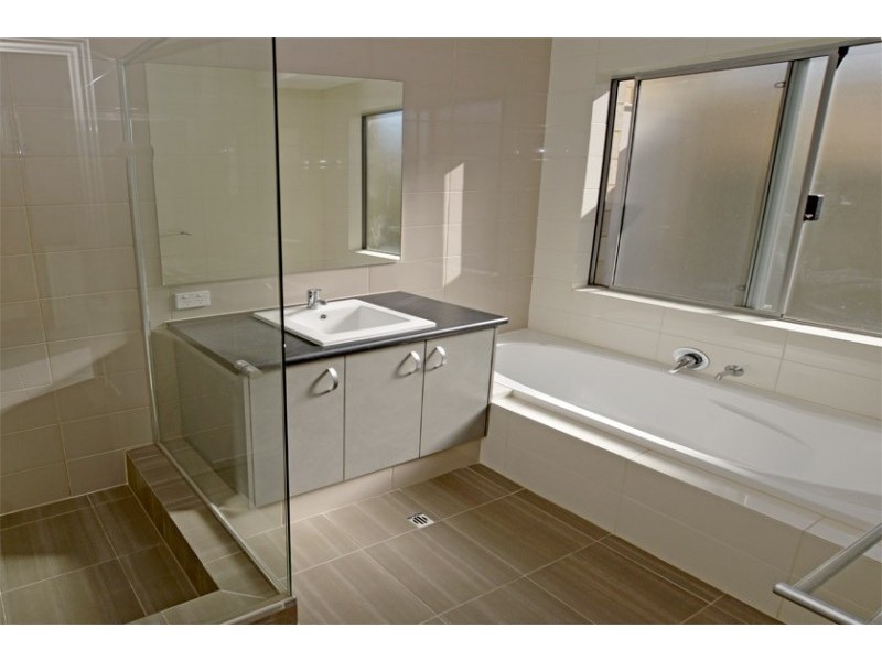 34 Goldfields Loop, Wandi WA 6167