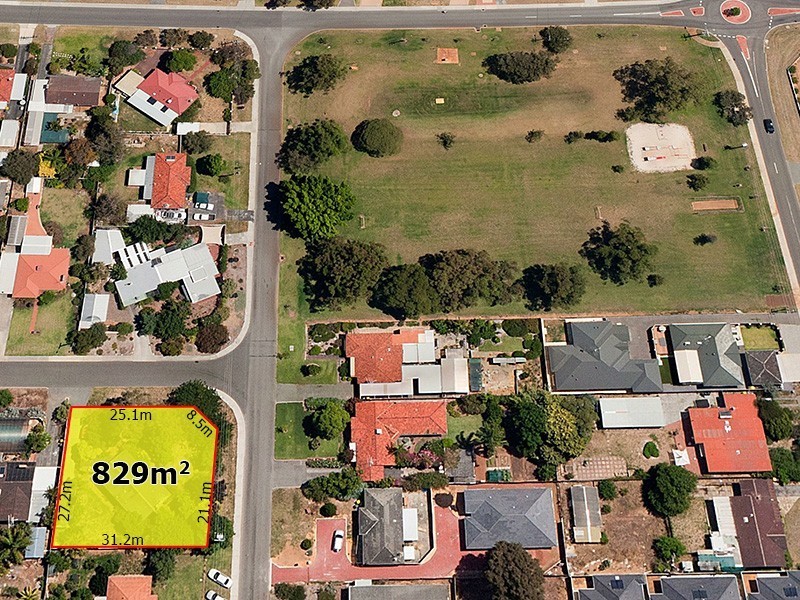 7 Packham Road, Hamilton Hill WA 6163