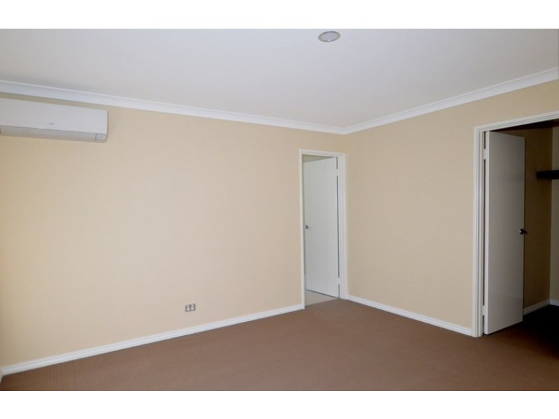 5 Morton Avenue, Wellard WA 6170