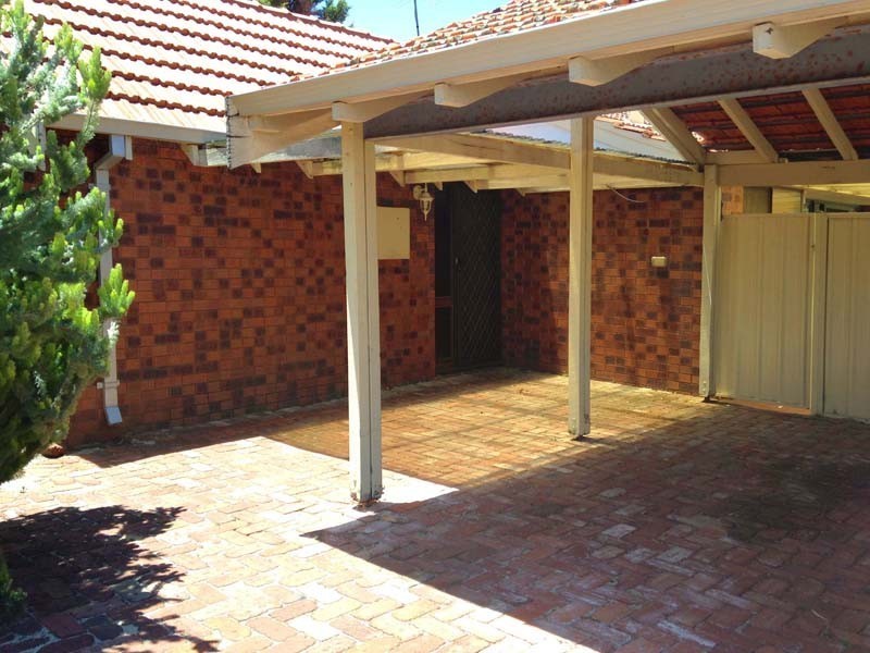 6 Higham Court, Leeming WA 6149