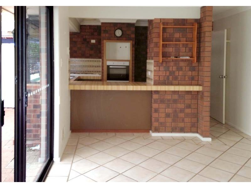 6 Higham Court, Leeming WA 6149
