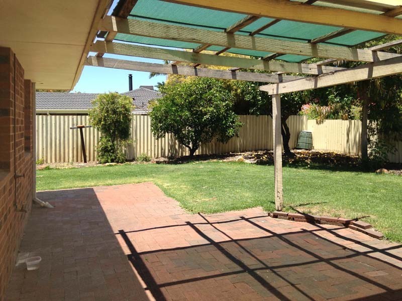 6 Higham Court, Leeming WA 6149