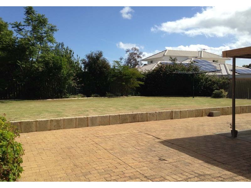 6 Higham Court, Leeming WA 6149