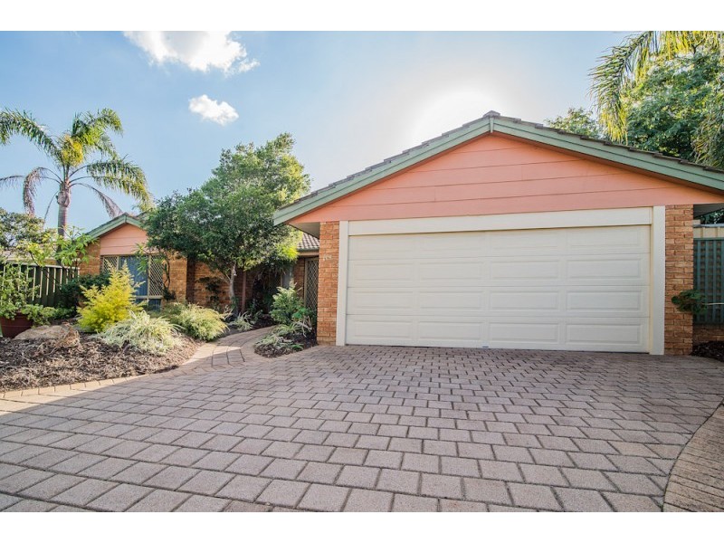 155 Forest Lakes Drive, Thornlie WA 6108