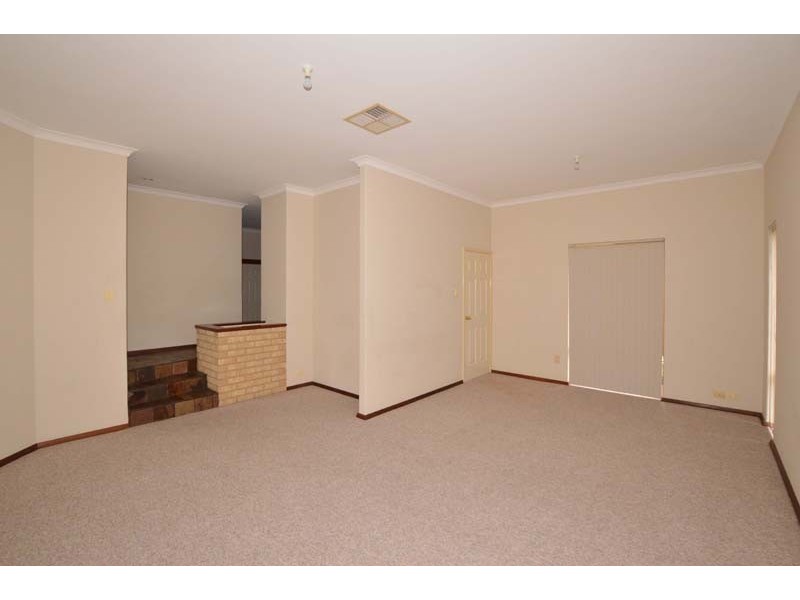 14B Castlemain Heights, Leeming WA 6149