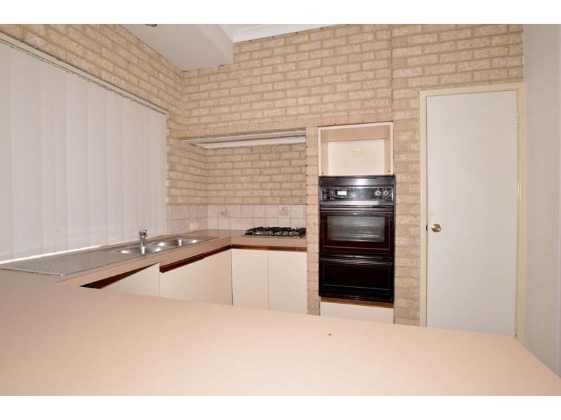 14B Castlemain Heights, Leeming WA 6149