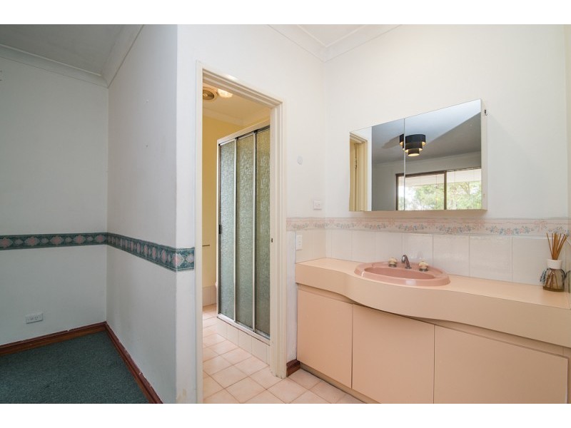 1153 Thomas Road, Oakford WA 6121