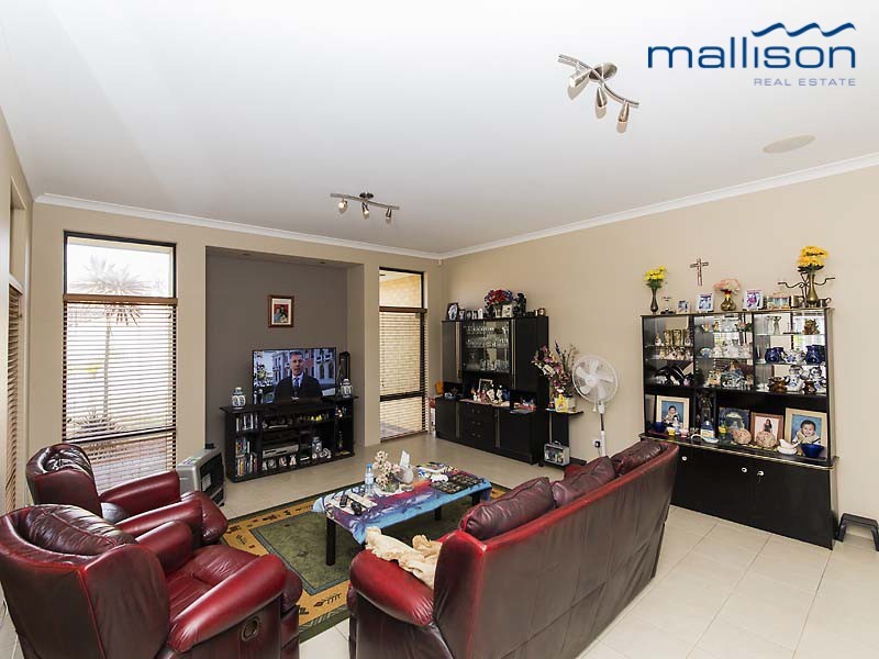 71 Nottely Crescent, Secret Harbour WA 6173