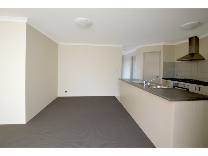 1/9 Hunt Street, Thornlie WA 6108