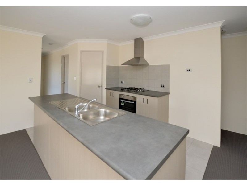 1/9 Hunt Street, Thornlie WA 6108