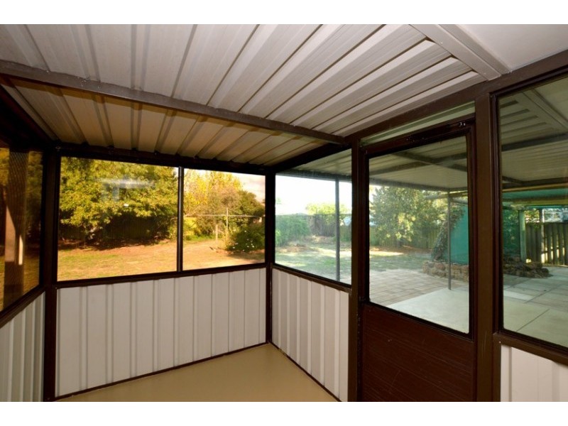 4 Greenwood Court, Kelmscott WA 6111